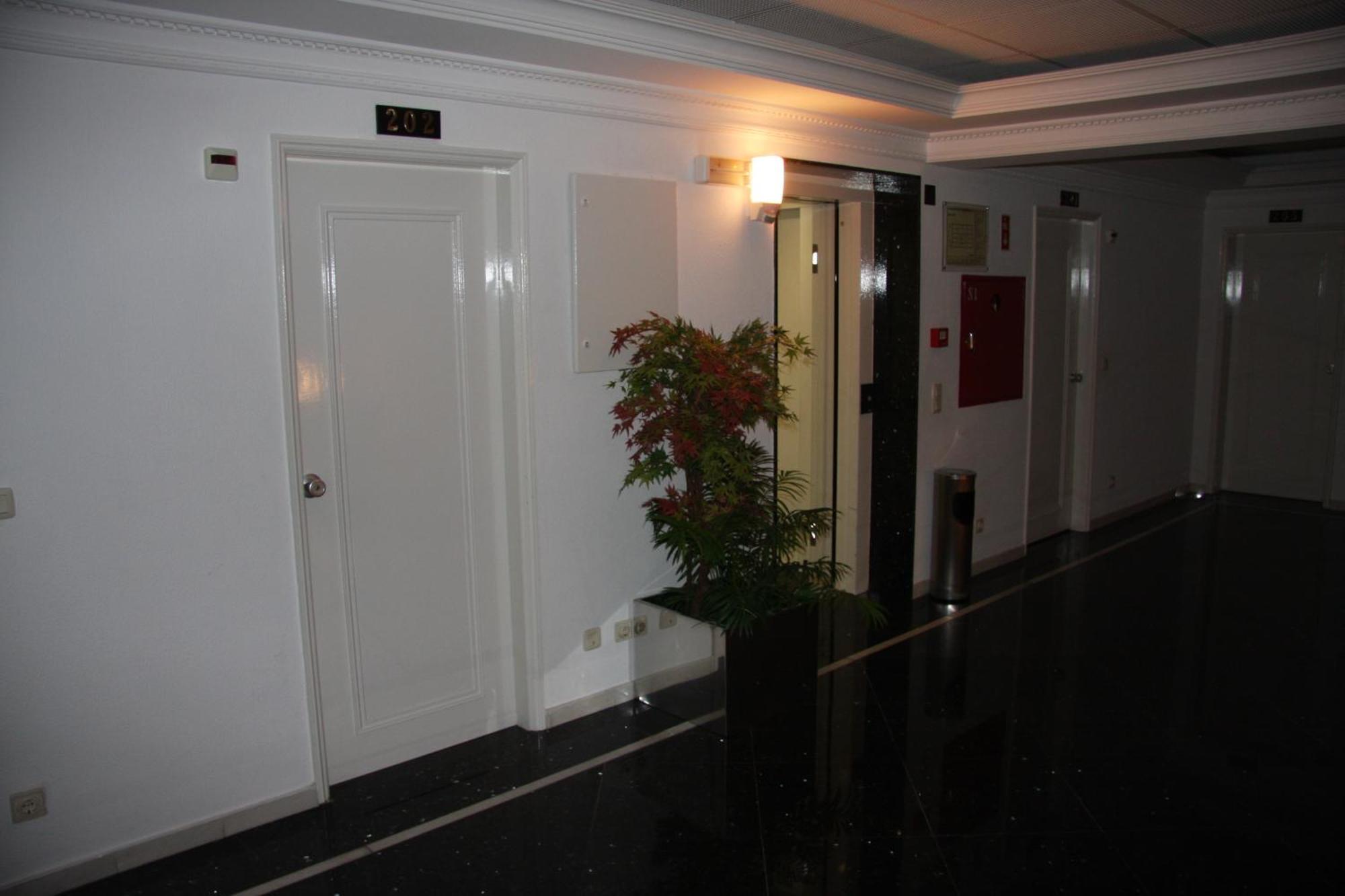 Hotel Turismo Miranda Міранда-ду-Дору Екстер'єр фото